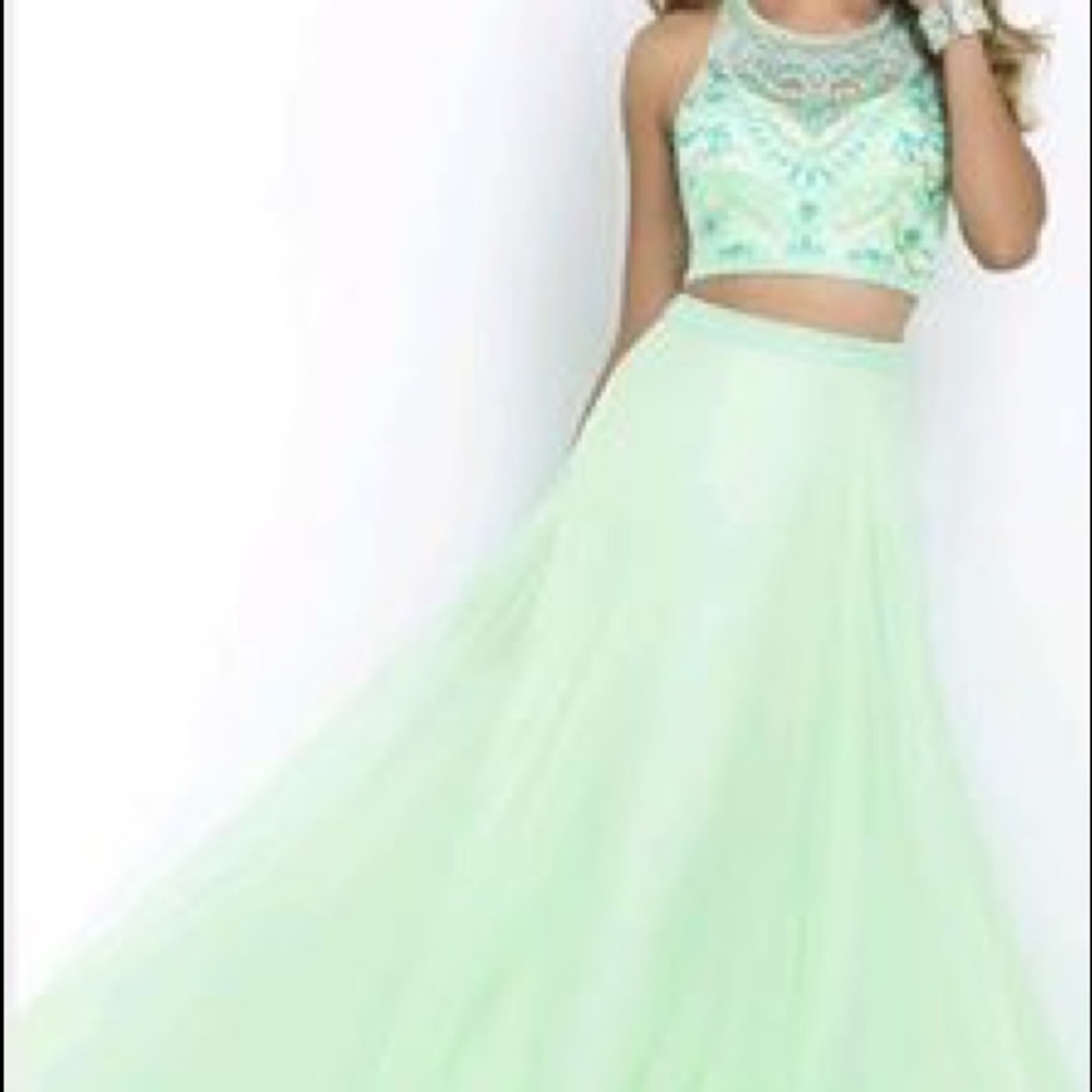 Formal dress 2 piece